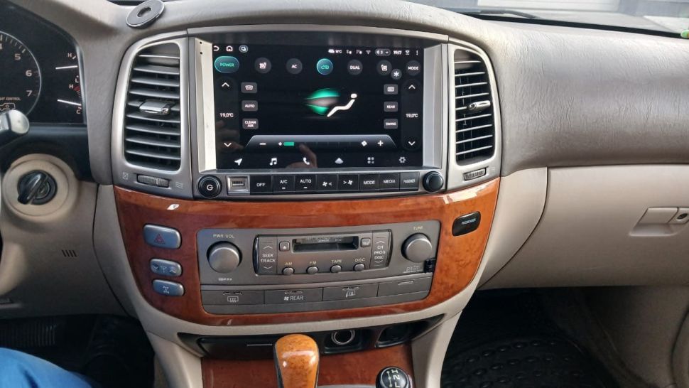 Штатная магнитола Teyes CC4 Pro 12/256 Lexus LX470 (2002-2007) F2 Тип-C