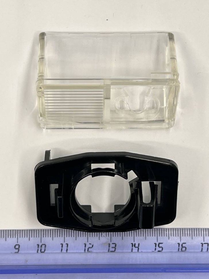 Адаптер под заднюю камеру в подсветку номера Toyota Corolla 2006 - 2013, Belta 2005+